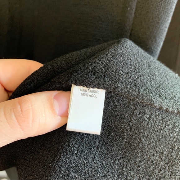 St. John black 3/4th zip blazer jacket size 8 - Picture 4 of 7